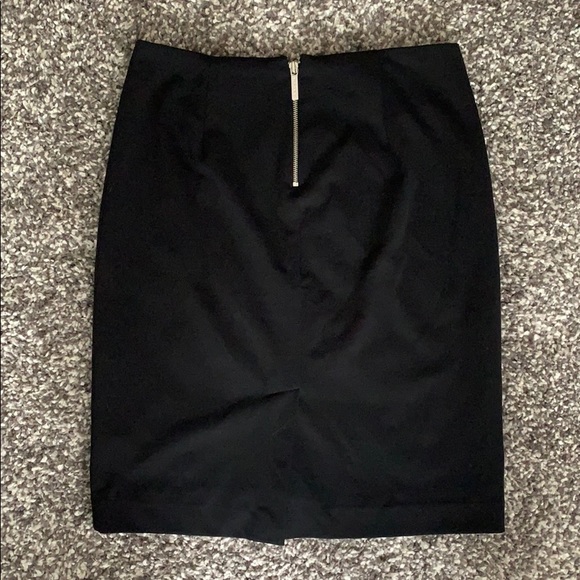 Skirt - Picture 2 of 4